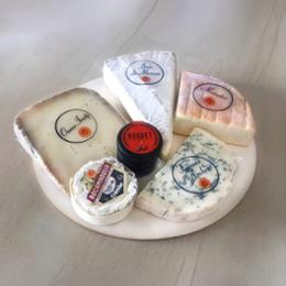 PLATEAU "RONDE DES AOP" 745 G X 6